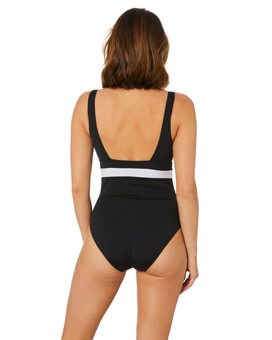 Zoggs - Women's Square Back Swimsuit